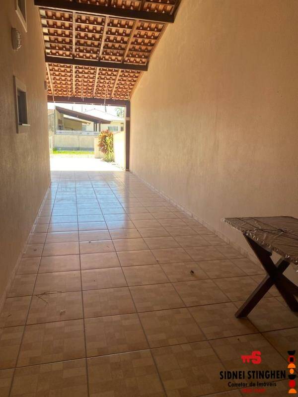 Casa à venda com 2 quartos, 170m² - Foto 8