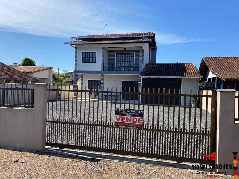 Sobrado à venda com 4 quartos, 180m² - Foto 2