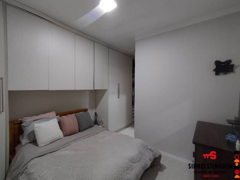 Casa à venda com 6 quartos, 160m² - Foto 7