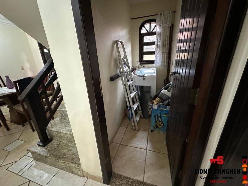 Sobrado à venda com 3 quartos, 185m² - Foto 18