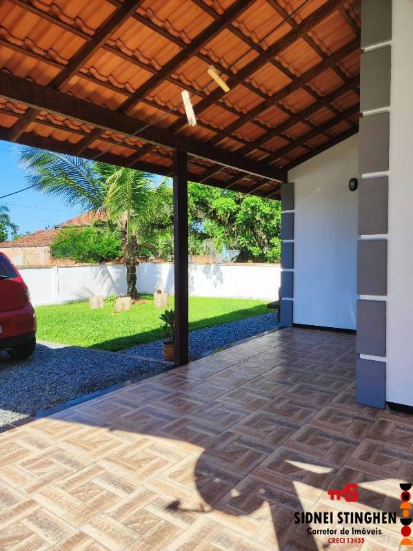 Casa à venda com 2 quartos, 100m² - Foto 3