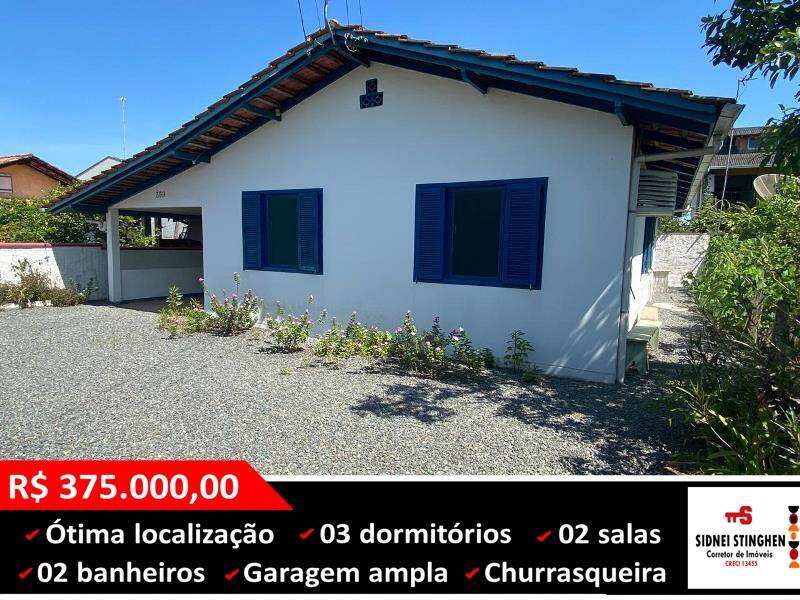 Casa à venda com 3 quartos, 124m² - Foto 1