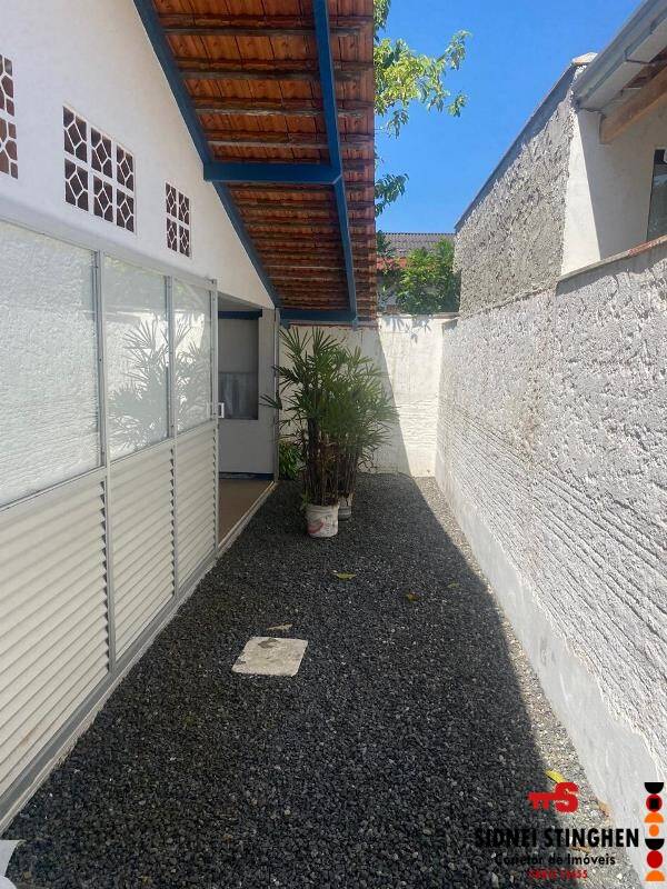 Casa à venda com 3 quartos, 124m² - Foto 18