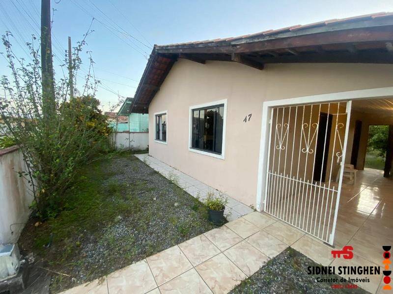 Casa à venda com 3 quartos, 100m² - Foto 2