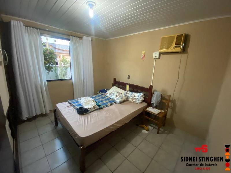 Casa à venda com 3 quartos, 100m² - Foto 7