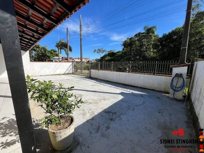 Casa à venda com 2 quartos, 100m² - Foto 4