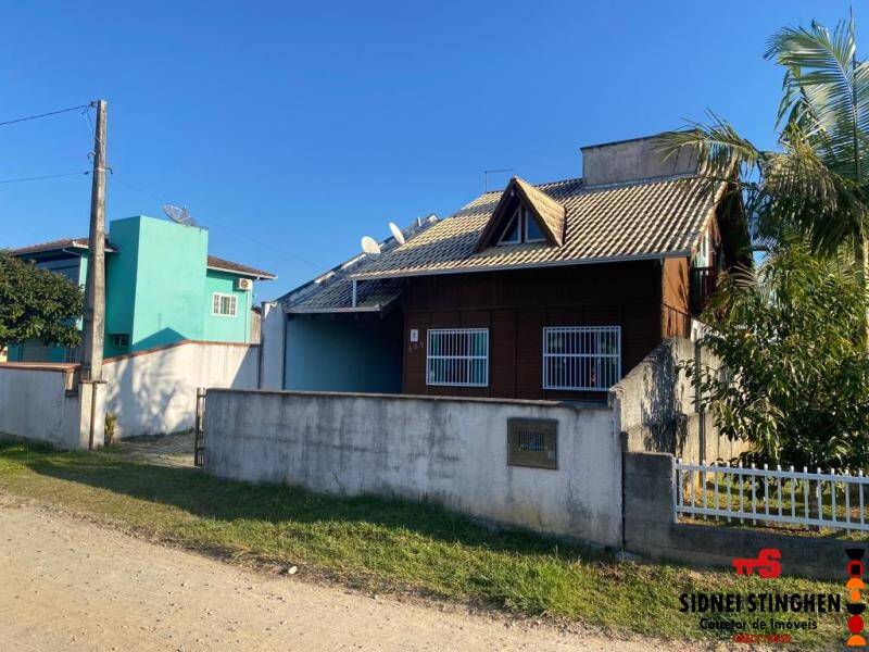 Sobrado à venda com 4 quartos, 200m² - Foto 2