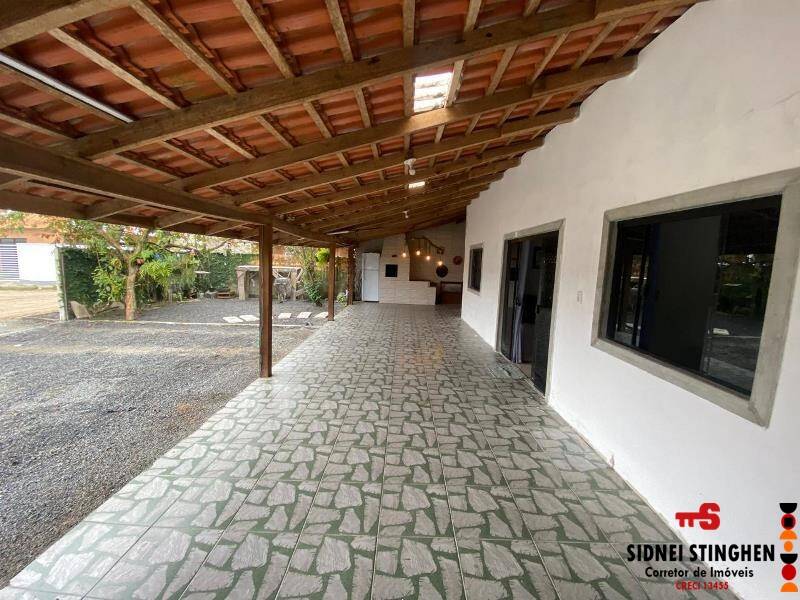 Casa à venda com 3 quartos, 144m² - Foto 4