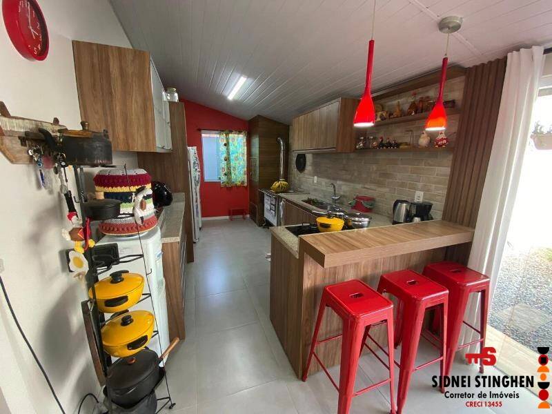 Casa à venda com 4 quartos, 192m² - Foto 9