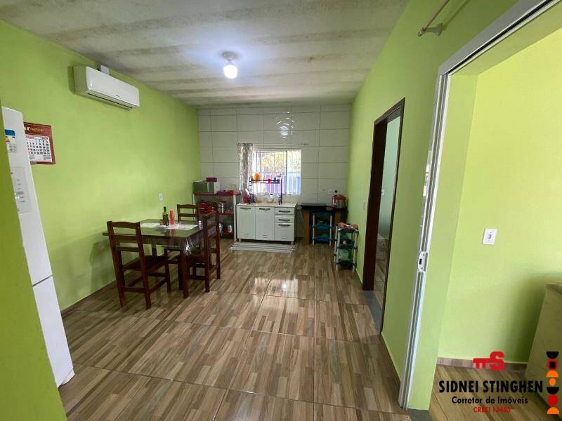 Casa à venda com 2 quartos, 90m² - Foto 12