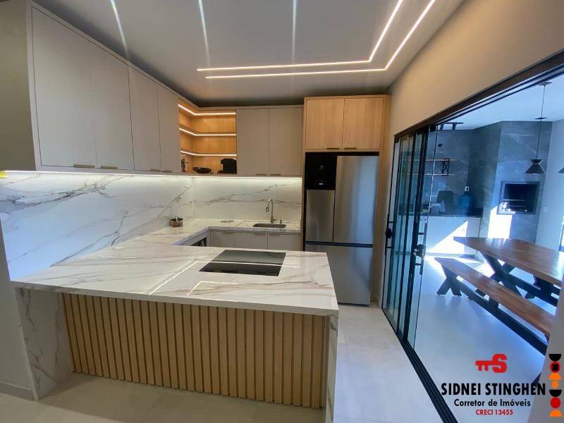 Casa à venda com 3 quartos, 148m² - Foto 8