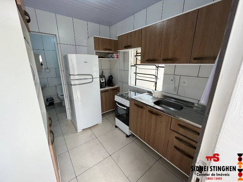 Casa à venda com 4 quartos, 120m² - Foto 17