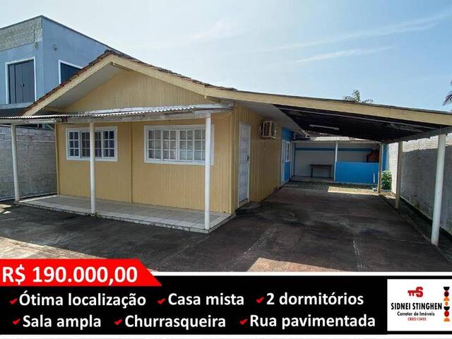 #766 - Casa para Venda em Balneário Barra do Sul - SC